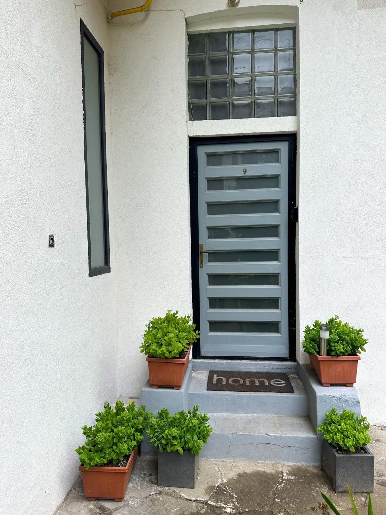 Urban Studio With Private Garden Near Andrassy Budapest Ngoại thất bức ảnh